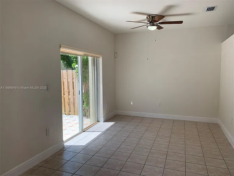 14179 SW 126th Pl — Photo 6