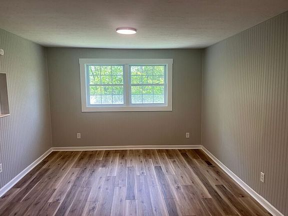 5th image of 5213 Pleasant Ridge Rd