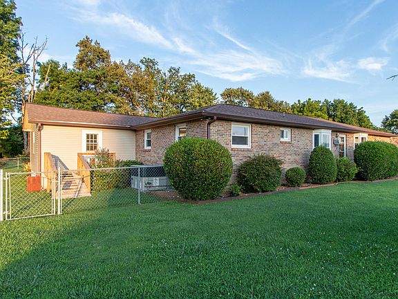 2nd image of 72 Shawna Ln