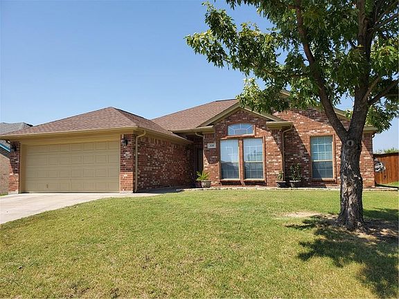 4th image of 536 Thistle Meade Cir