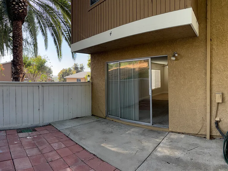 4231 Vista Del Rio Way #4 — Photo 37