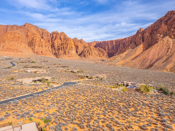 859 W Timpe Ct, Ivins, UT 84738