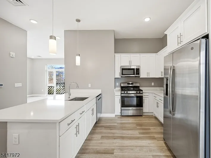 271 Millburn Ave #2D — Photo 6