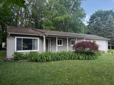 7935 Shady Beach Dr, Whitmore Lake, MI, 48189