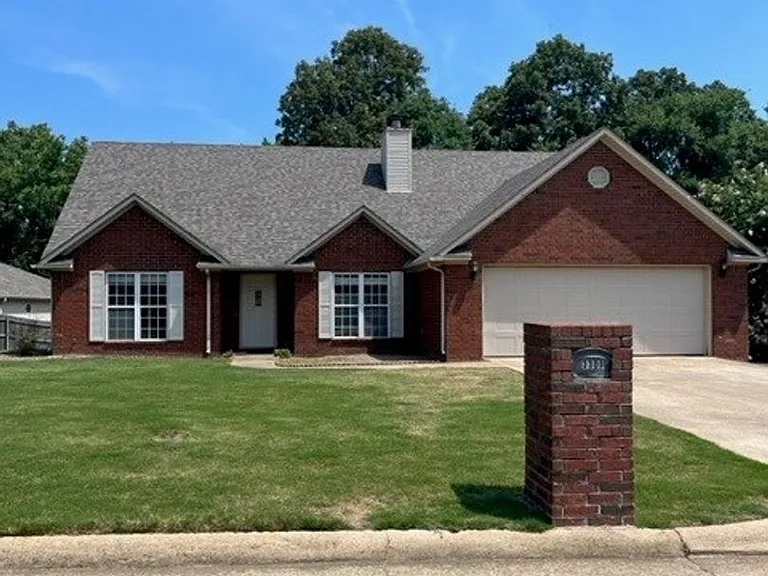 3300 Hannah Hill Cv — Photo 1