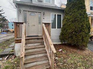 16 Jeanette St, Albany, NY 12209