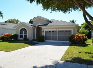 1733 Emerald Cove Cir, Cape Coral, FL 33991