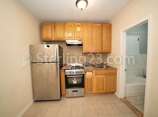 28-02 37th St #1R, Astoria, NY 11103