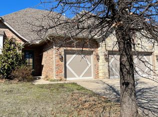 2825 Tranquilo Ln, Edmond, OK 73034