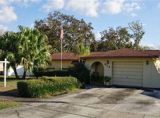 812 Constitution Dr, Tampa, FL 33613