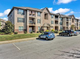 91 Brickton Village Cir #102, Fletcher, NC 28732