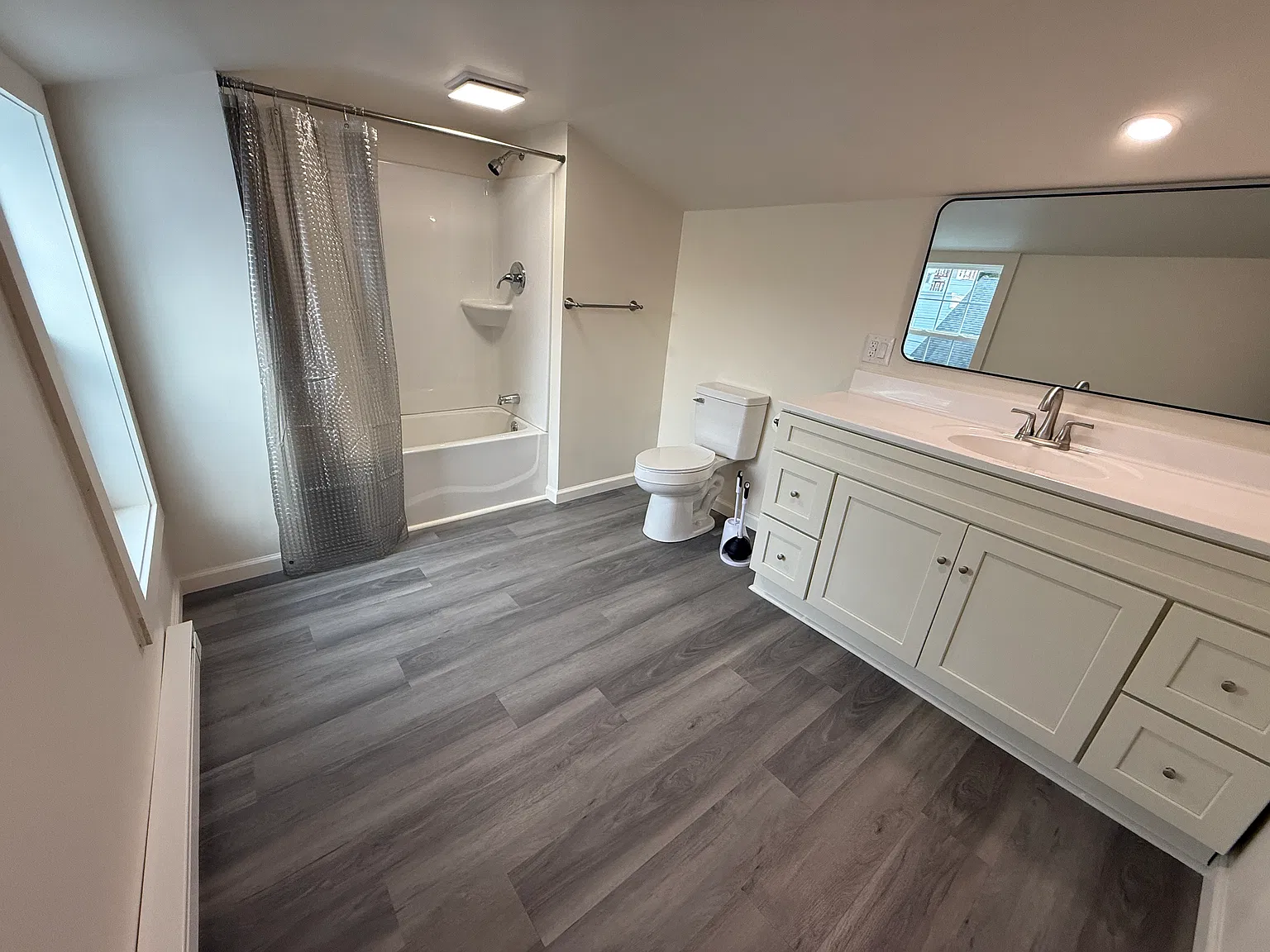 3 bed, 1152 sqft, $1,500 — Photo 3