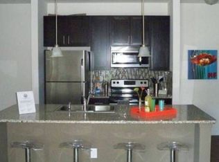 1025 W 6th St, Charlotte, NC 28202