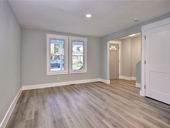 5th image of 1134 30th St