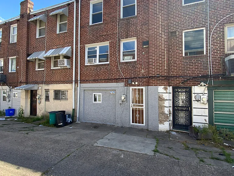 2545 S Bellford St — Photo 81