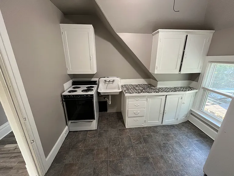 313 S Prairie Ave #3 — Photo 4