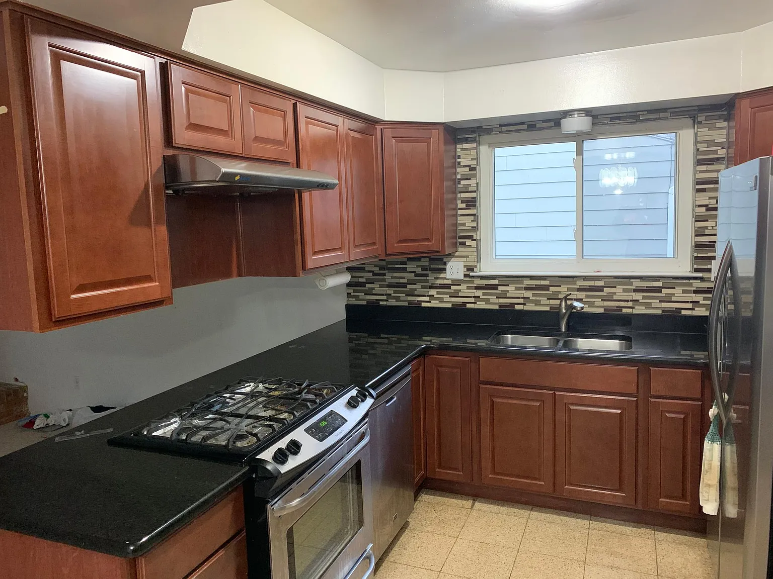 3 bed, 2.5 bath, 1500 sqft, $2,399 — Photo 3