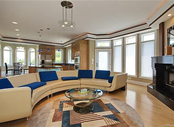 5th image of 51 Carrolls Place Ct
