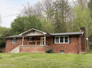 739 Rock Creek Ln, La Follette, TN 37766