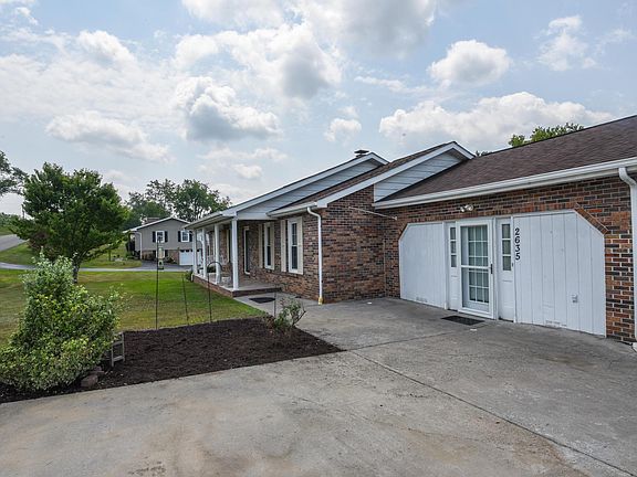2nd image of 2635 Warren Dr