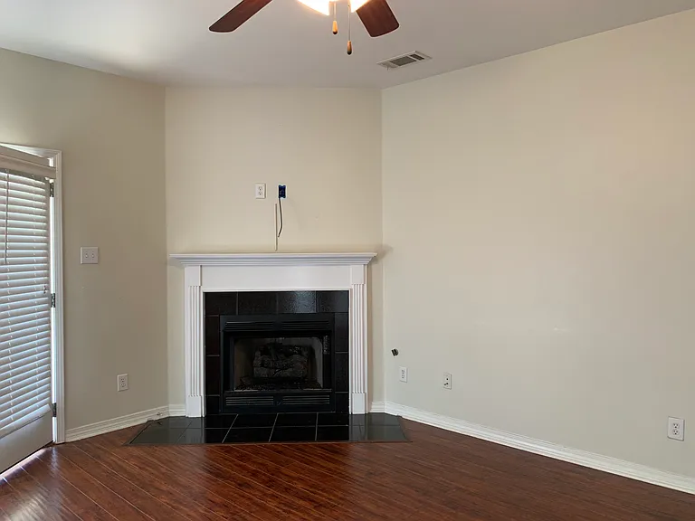 29945 Saint Simon St — Photo 10