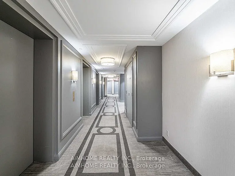 155 Yorkville Ave #1015 — Photo 7