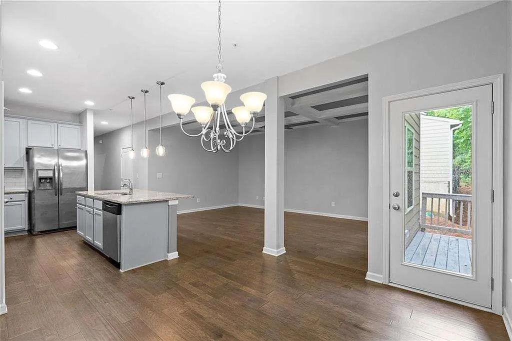 113 Oakview Passage - 1 — Photo 4