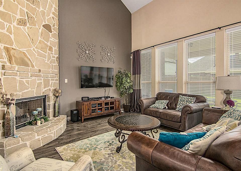 1st image of 26112 Chivalry Ct