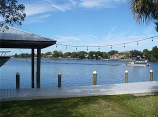 5455 S Island Dr, Homosassa, FL 34448