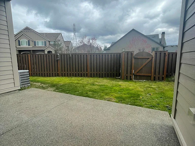 16425 NW Rossetta St — Photo 17