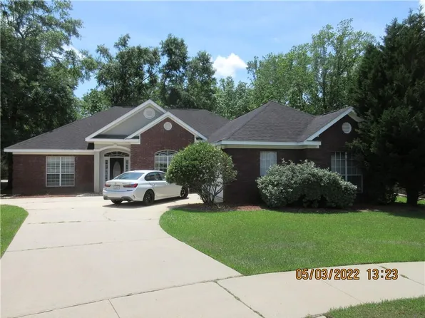 8889 Augusta Ct, Mobile, AL 36695