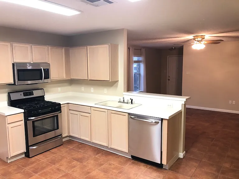 1707 Fairweather Way — Photo 5