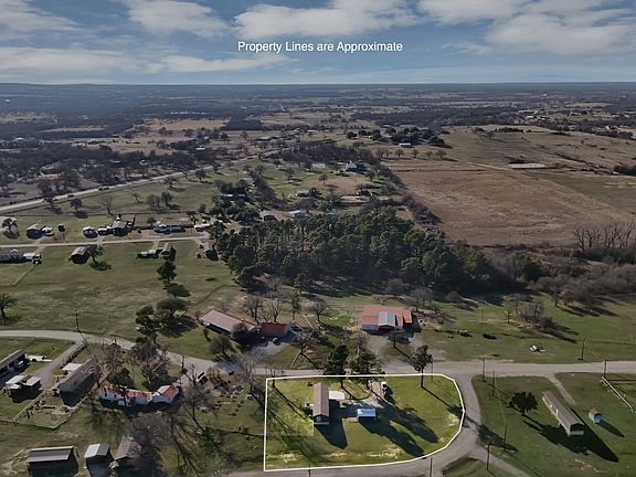 3rd image of 130 Firefly Dr