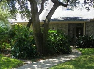 3207 Henderson St, Rockport, TX 78382
