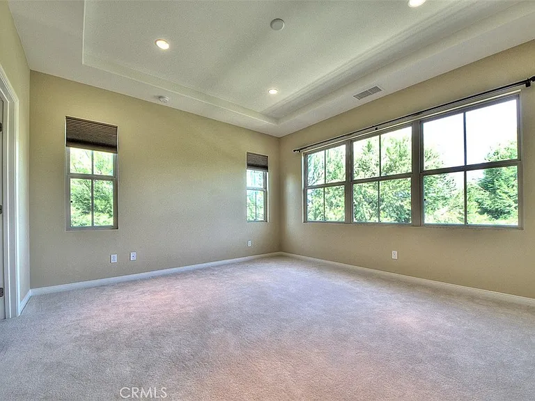 46 Larkfield — Photo 13
