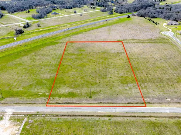 Cowboy Dr, Corsicana, TX 75109