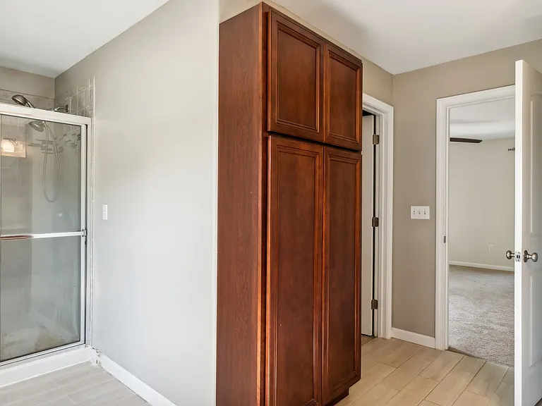 61 Julian Huxley Ln — Photo 15