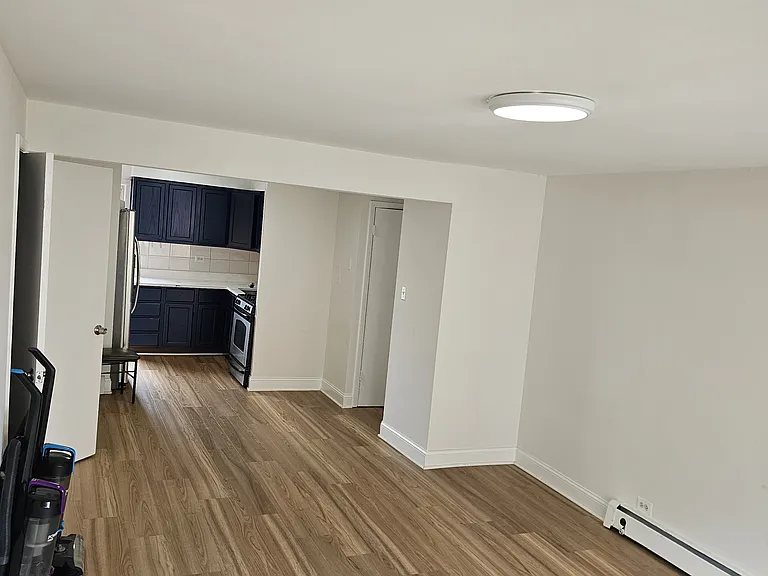 7711 W 87th St #3 — Photo 7