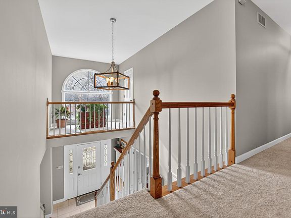 5th image of 110 Pennsylvania Ave