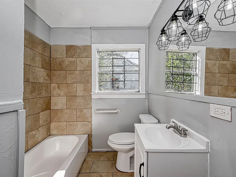 4118 Sunflower St — Photo 14