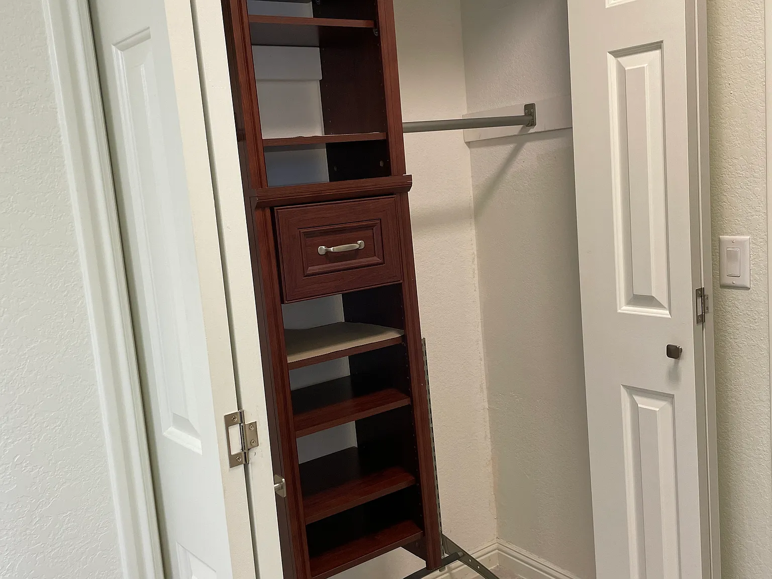 1 bed, 400 sqft, $1,200 — Photo 3