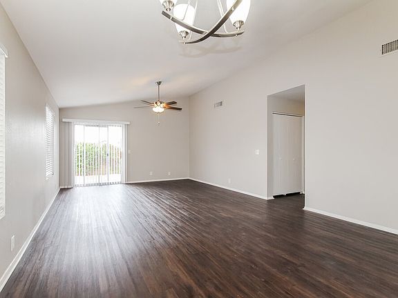 3rd image of 10102 N 66th Ln