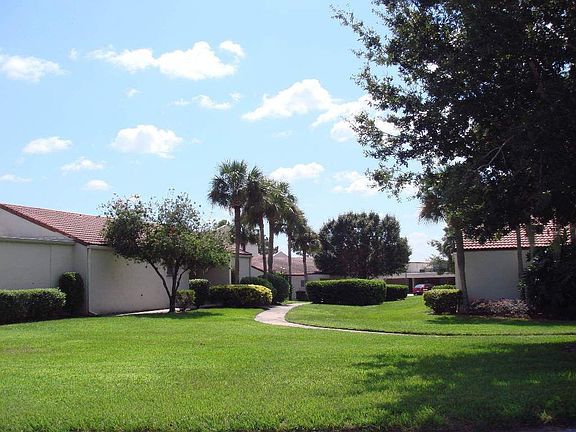 3rd image of 111 Madrid Dr