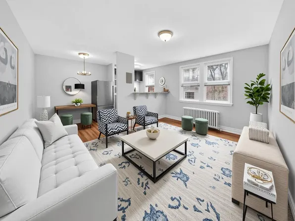 4703 Ravenswood Rd #25, Riverdale, MD 20737