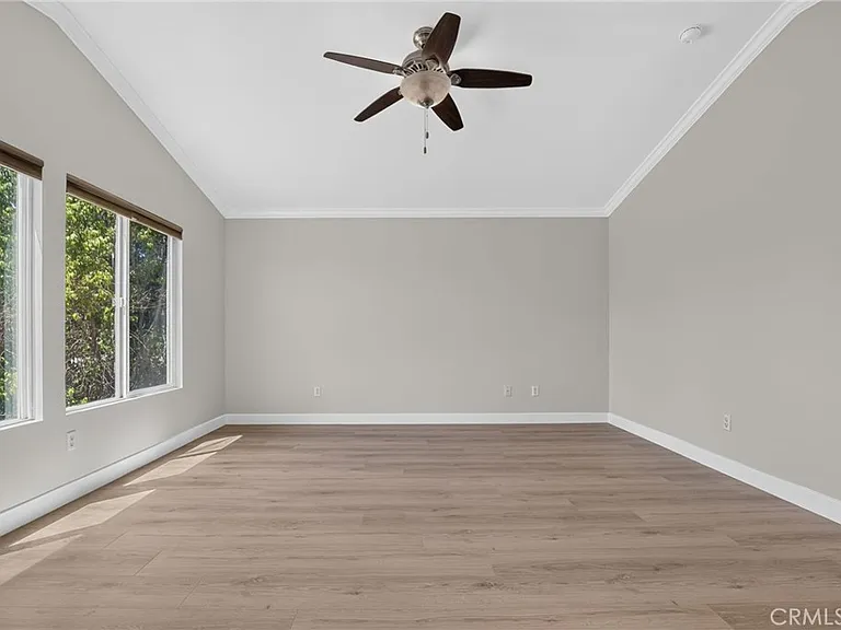 11217 Ravenna Ln — Photo 24