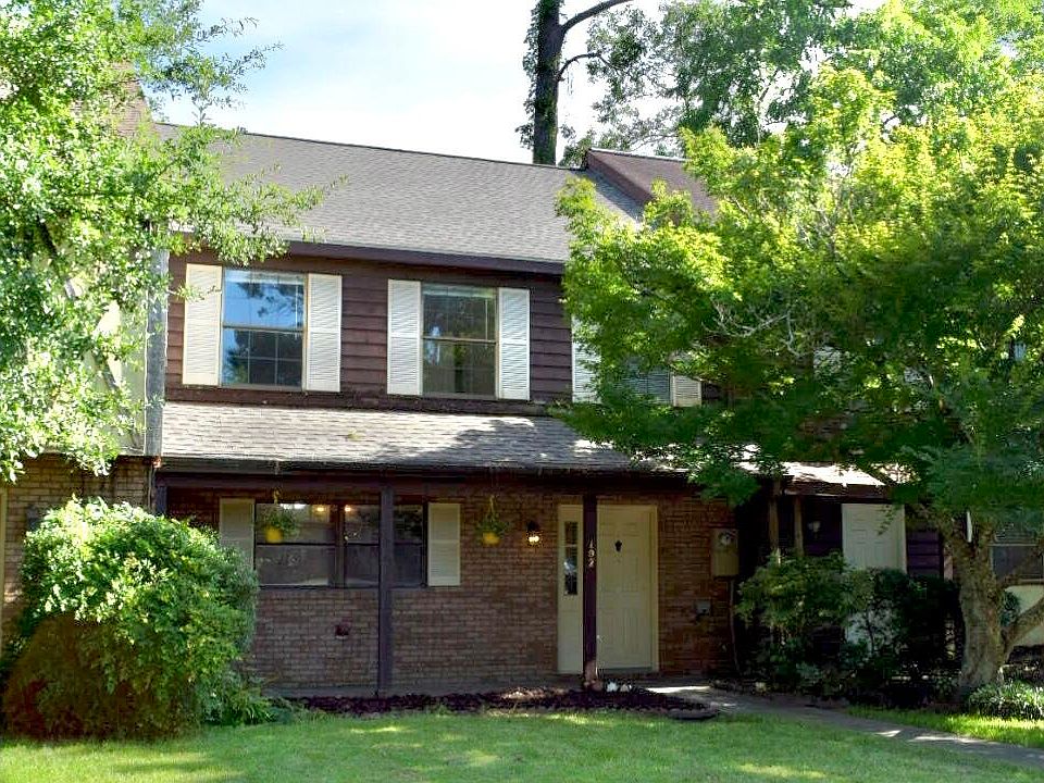 1st image of 102 Brookwood Ln