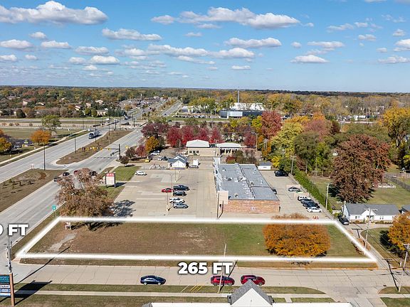 2nd image of 44616 Mound Rd