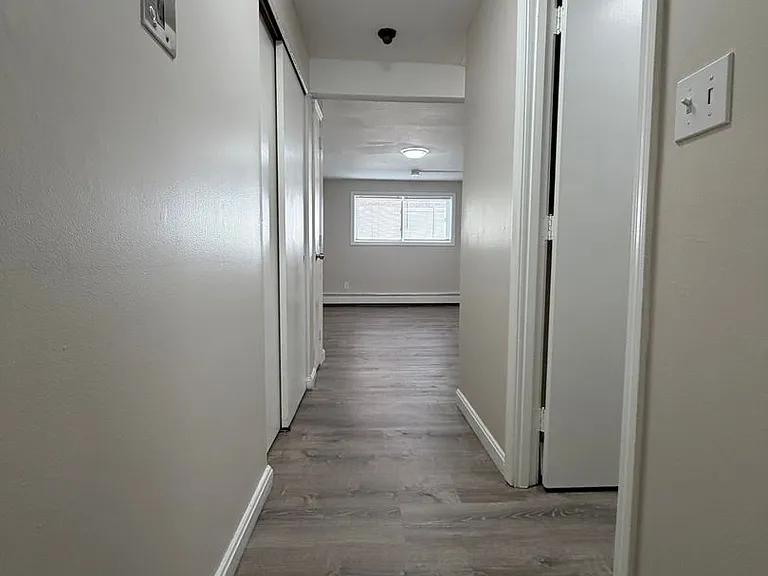 Willard Street Apartments offers the perfect location, with easy access to all major Highways 495... — Photo 7