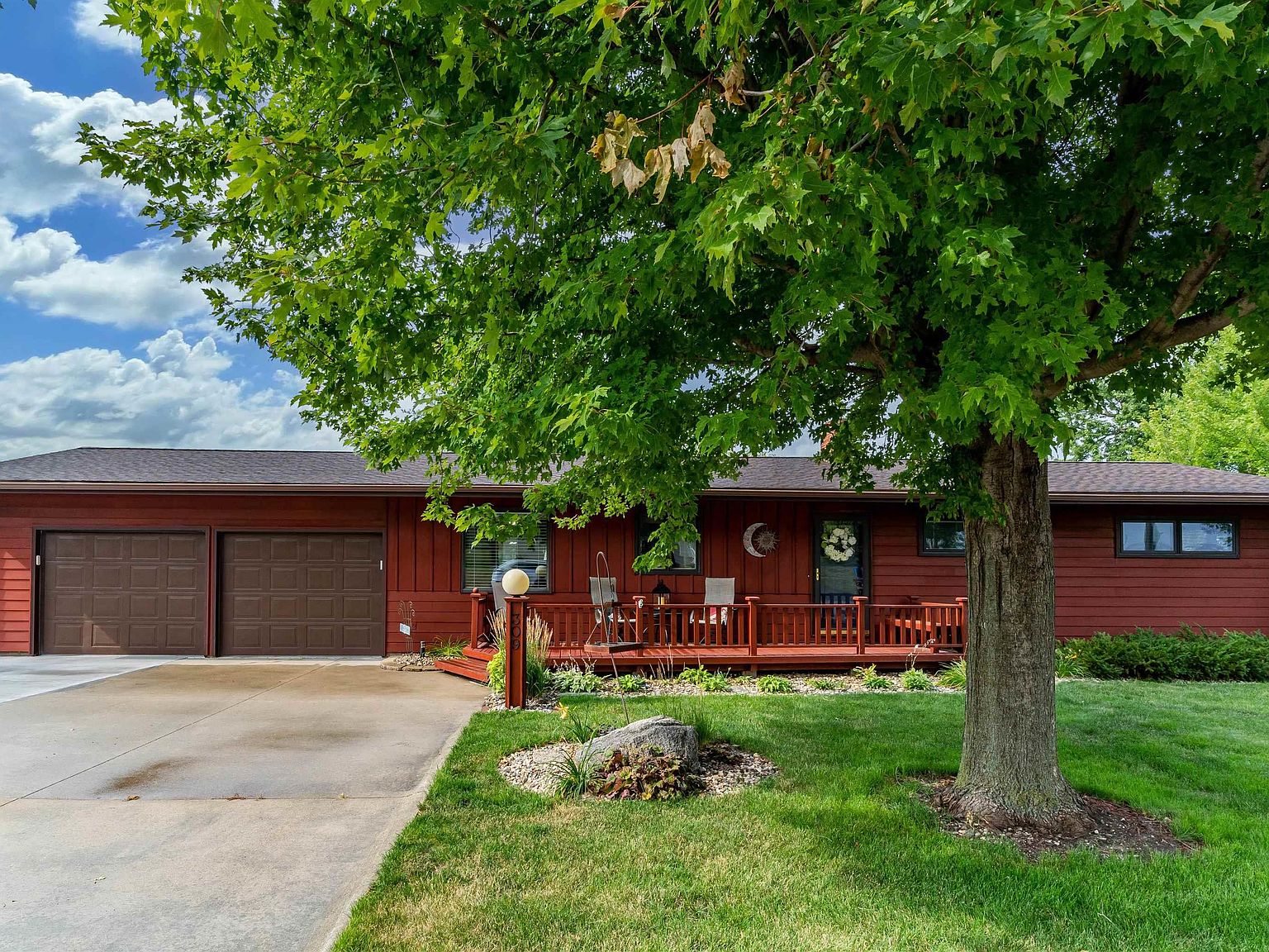 309 E H Ave, Grundy Center, IA 50638 MLS 20233185 Zillow