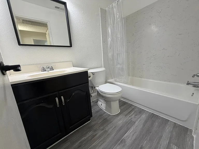 5061 Shell St — Photo 13